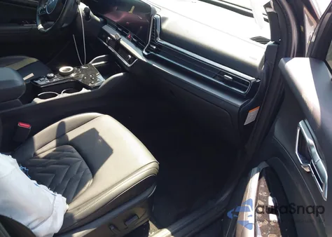 2023 Kia Sportage Plug-In Hybrid X-Line Prestige z USA, uszkodzony, nr VIN KNDPZDAH7P7059371